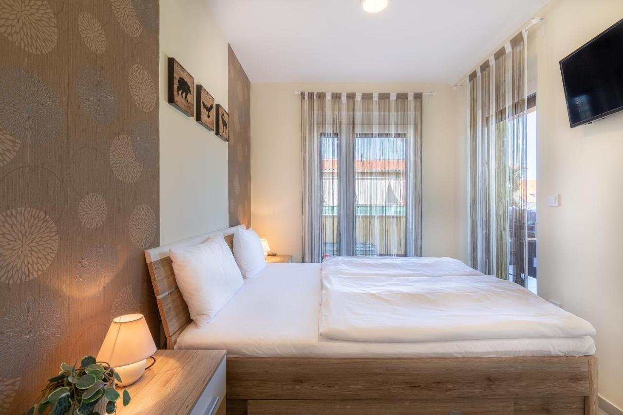 שיופוק Casa Luxury Wellness Apartman By Bltn מראה חיצוני תמונה