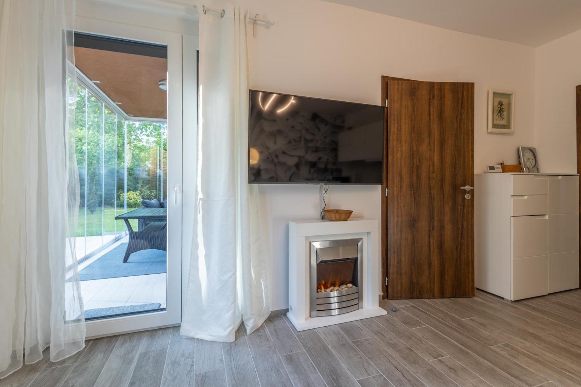 שיופוק Casa Luxury Wellness Apartman By Bltn מראה חיצוני תמונה
